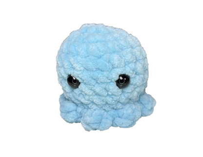 Blue crochet octopus keychain.